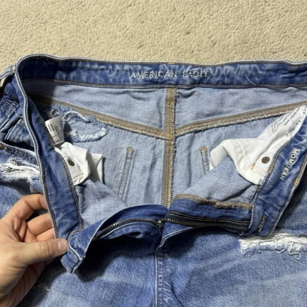 American Eagle Jeans Womens 14 Mom Jean Distressed Light Wash‎ Cotton Meas 32x27